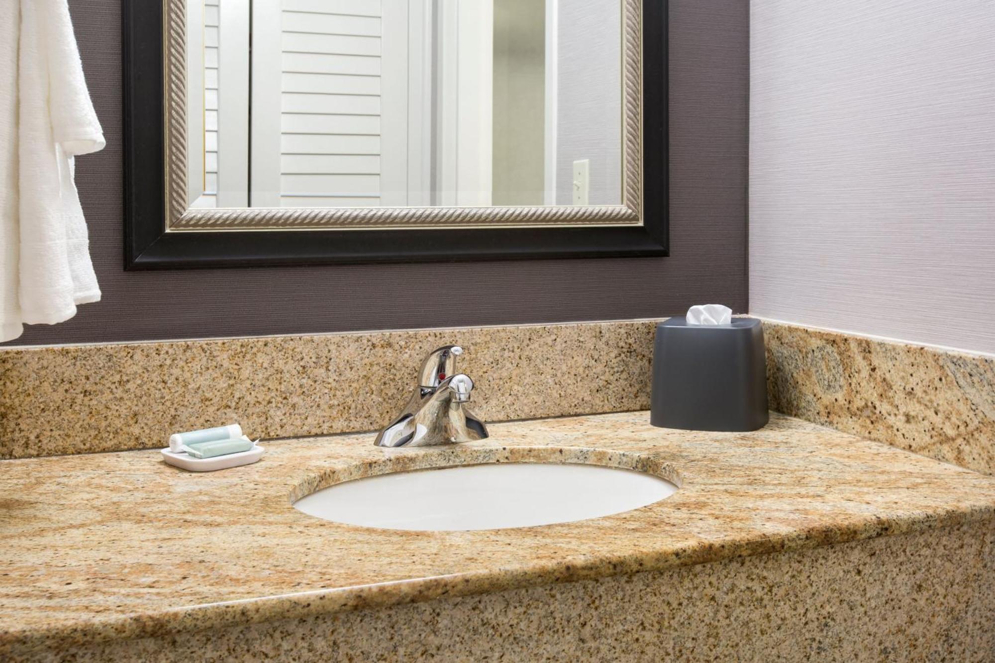 Courtyard By Marriott Tarrytown Westchester County מראה חיצוני תמונה